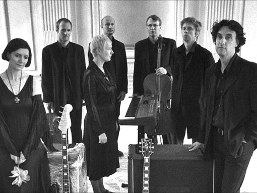 Collection d'Arnell-Andréa : l'essence de la cold wave neo-classique ce soir à Paris
