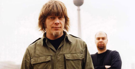 Ilpo V&auml;is&auml;nen rend hommage &agrave; Mika Vainio