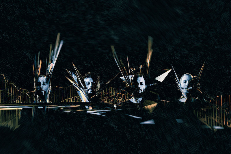 When Waves Collide en concert