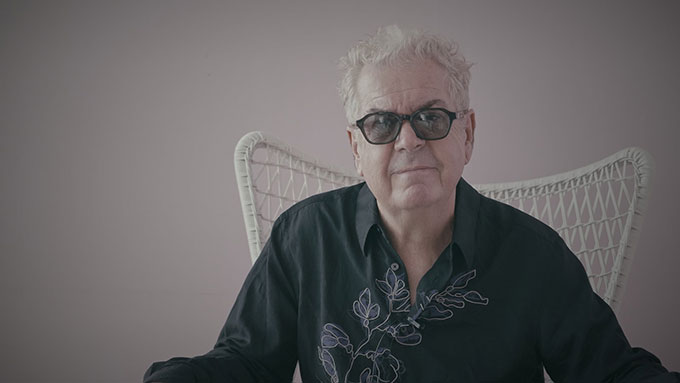 À voir absolument l'intégralité du concert de Lol et Gray Tolhurst consacré à The Cure