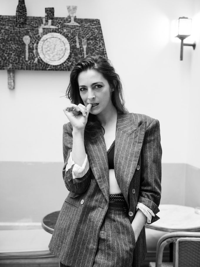 Flora Fishbach et l'étonnant "Val Synth"