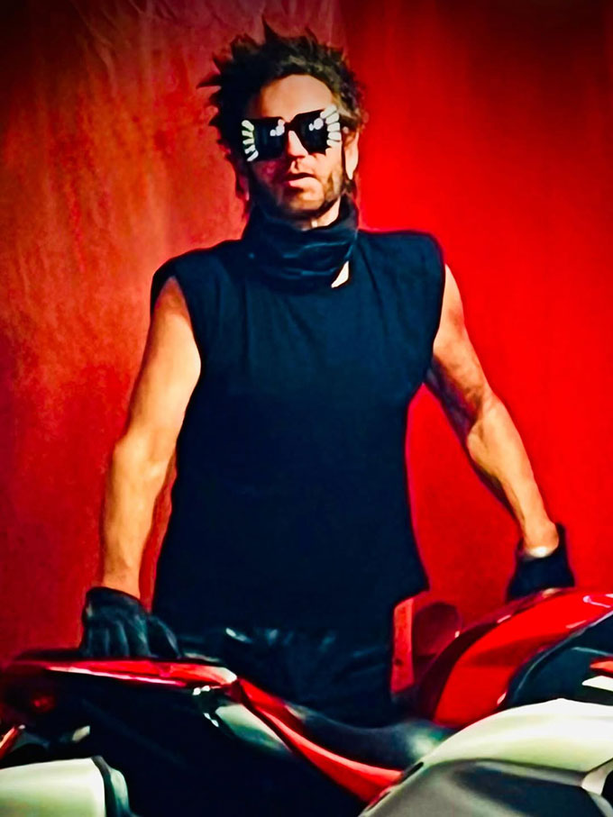 Un "super groupe" avec Daniel Ash