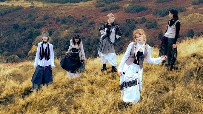 Une nouveauté très réussie, Tanzana