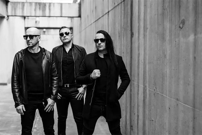 "Dance | Die" d'Undertheskin