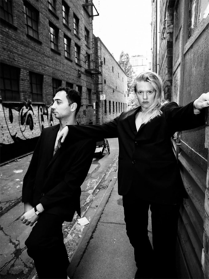 HAFTW et "Dead Hands II"