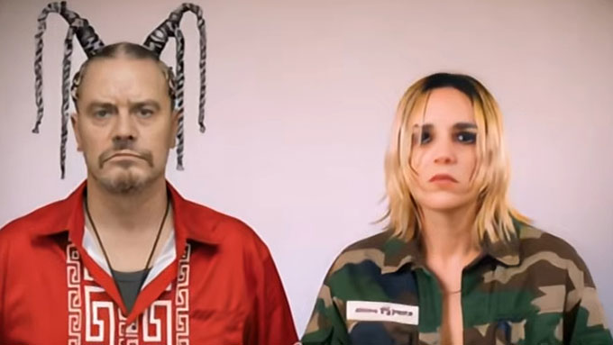 Le duo de Jehnny Beth et Mike Patton de Faith No More en vid&eacute;o !