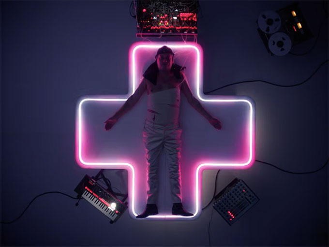 Laibach : deuxi&egrave;me single en vid&eacute;o