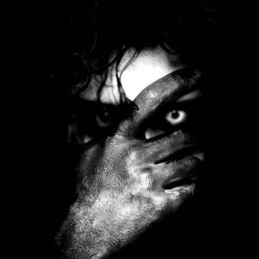 La darkwave d'Alex Okami