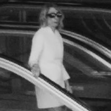 Nouvelle vid&eacute;o de Kim Gordon !